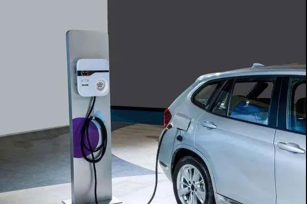 <b>新能源汽车系统电磁兼容测试验证带来的多重挑战​</b>