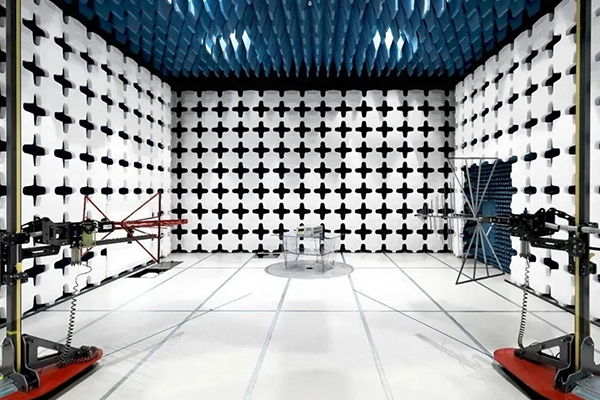 <b>EMC实验室设备介绍</b>